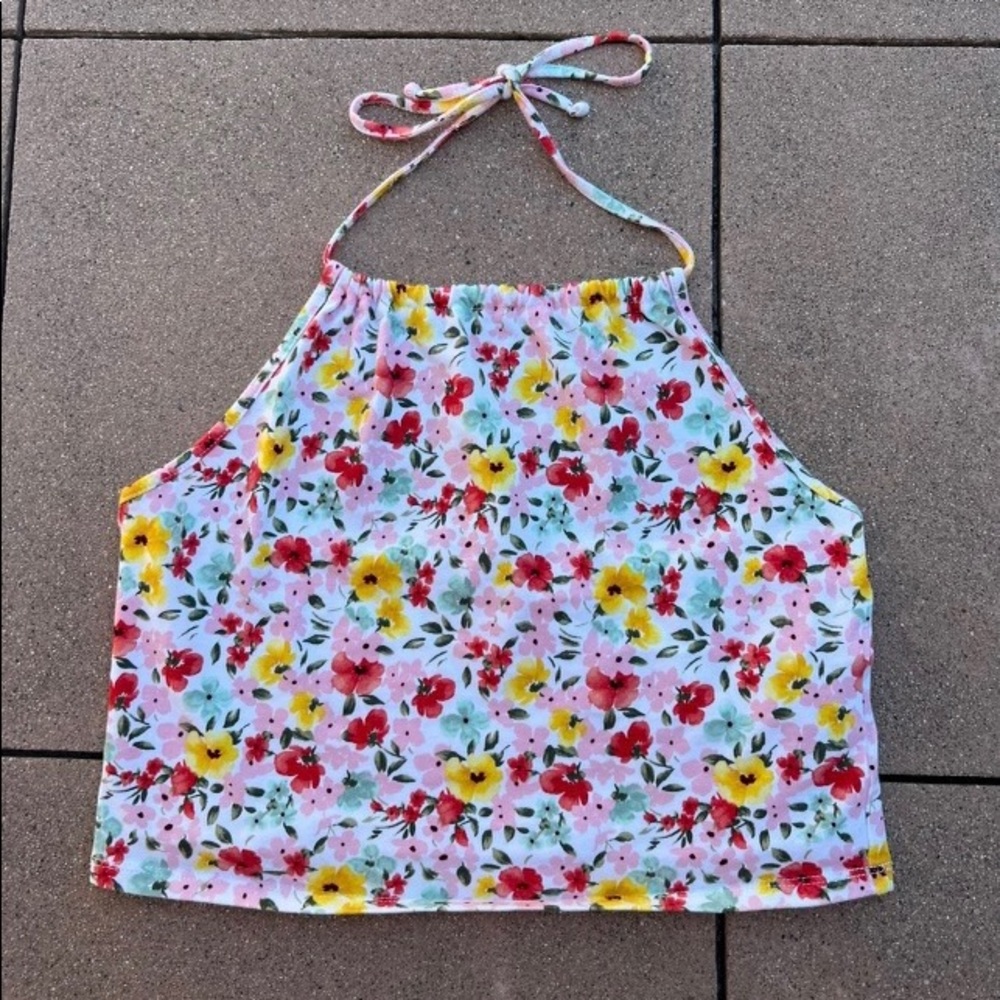 Forever21 Floral Halter Crop Top Size L